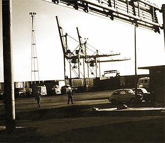 Container crane in the Porto of Barcelona (1971)