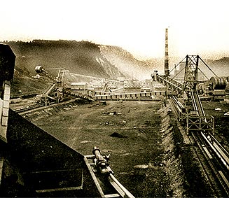 General view in a Coal Park in  Aboo (1969)